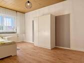 Schlafzimmer im Erdgeschoss - 