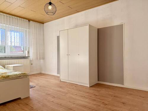 Schlafzimmer im Erdgeschoss - 