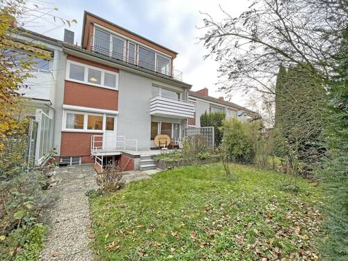 Ansicht - 8 Zimmer Reihenmittelhaus zum Kaufen in Laatzen