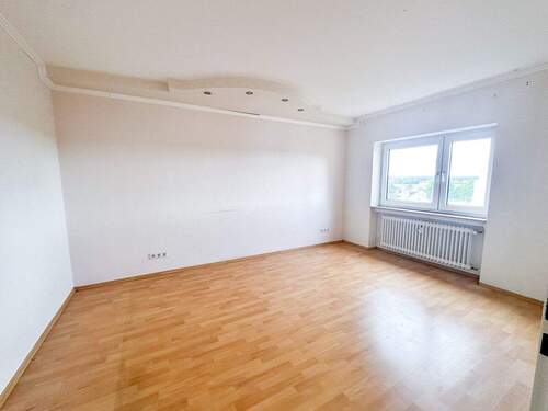 Schlafzimmer 1 von 3 - 