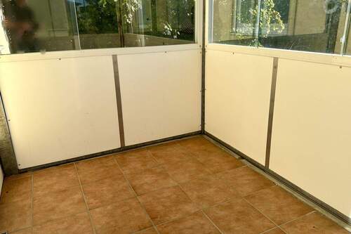 Balkon mit Glasschiebeelementen - Etagenwohnung mit 100,00 m² in Landsberg zur Miete