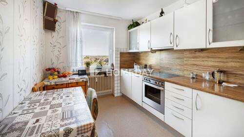 1. OG Küche 1 - 9 Zimmer Mehrfamilienhaus, Wohnhaus in Rottenburg a. d. Laaber