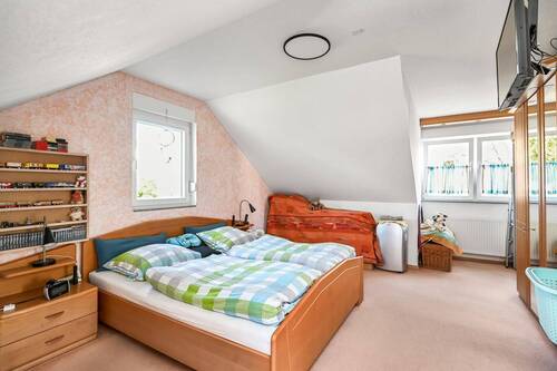 Elternschlafzimmer DG 68a - 