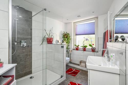 Badezimmer OG Wohnung - 