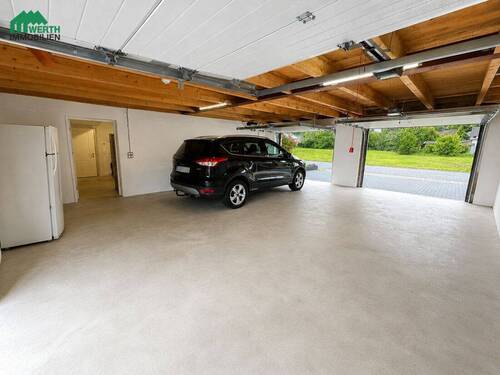 Garage (KI-generiert) - 
