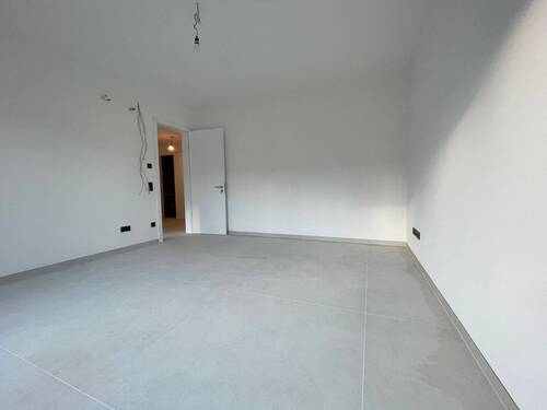 Zimmer 2 - 