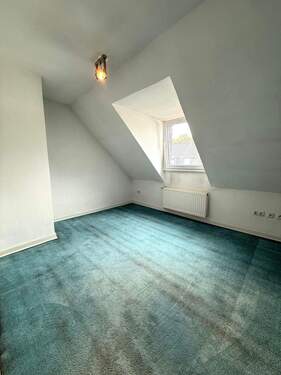 Zimmer 6 Straßenseite - 