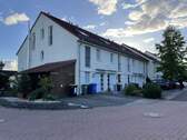 Titel - 35423 Lich Modernes, energieeffizientes Reihenmittelhaus mit Garten und Stellplatz in schöner Lage
