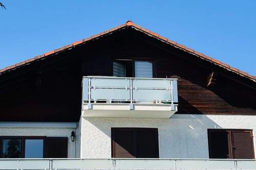 Südbalkon - 2-Zimmer-Dachgeschosswohnung in Kaufering
