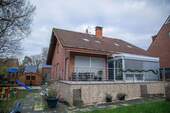 Bild 1 - Großes Mehrgenerationenhaus mit Einliegerwohnung - auch als Mehrfamilienhaus nutzbar.