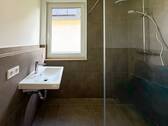 Tageslicht-Gäste-Bad - 