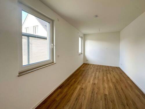 Praktisches Arbeitszimmer - 