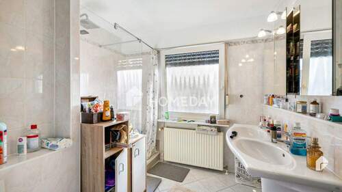 1. OG Badezimmer 1 - 
