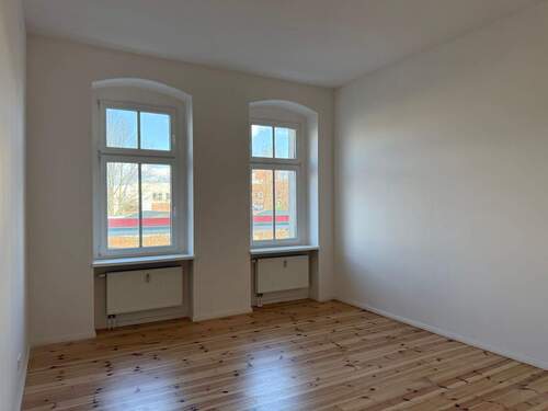 Zimmer 1 - 2 Zimmer Etagenwohnung zum Kaufen in Berlin