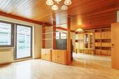 Wohnzimmer EG_ - 7 Zimmer Einfamilienhaus zum Kaufen in Neumarkt in der Oberpfalz