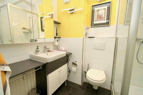Badezimmer Ansicht 2 - 