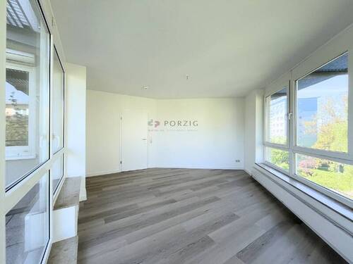 Wohnzimmer - 3 Zimmer Etagenwohnung zur Miete in Chemnitz