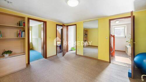 1. OG Wohnzimmer 2 - 