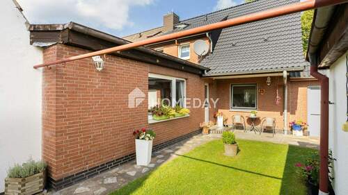 Außenansicht 3 - 7 Zimmer Doppelhaushälfte in Rostock