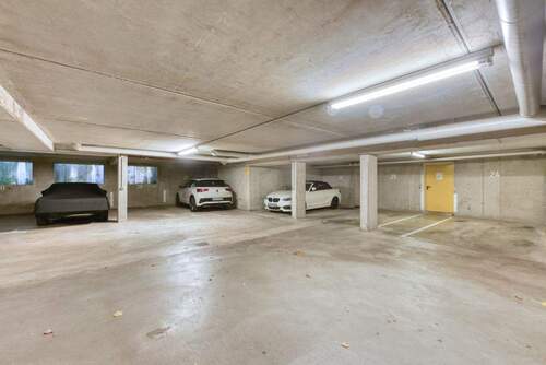 Tiefgaragen-Stellplatz - 