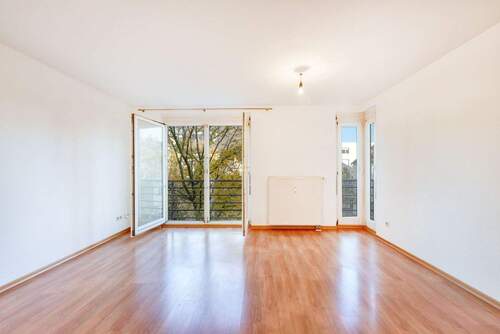 Wohnen mit frz. Blk. - 2 Zimmer Etagenwohnung zur Miete in Stuttgart