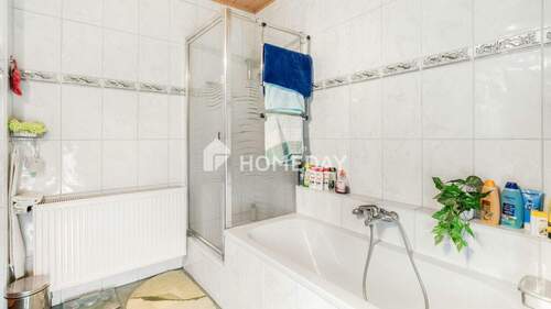 1. OG Badezimmer 2 - 