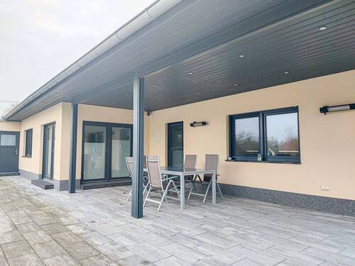 überdachte Terrasse - 