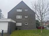 Hausansicht Strassenseite - 2 Zimmer Etagenwohnung zum Kaufen in Mülheim