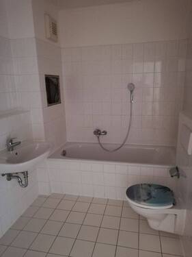Bad innenliegend/Beispielwohnung - 