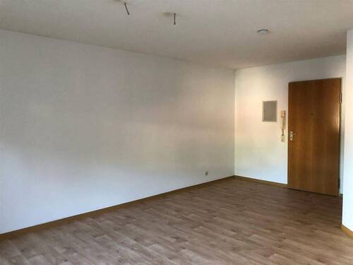 Wohn-/Esszimmer - 1 Zimmer Mehrfamilienhaus, Wohnhaus zum Kaufen in Albstadt