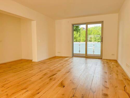 Lichtdurchfluteter Wohnbereich - 