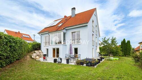 Außenansicht 1 - Modernes Einfamilienhaus mit Einliegerwohnung in Hanglage und tollem Ausblick