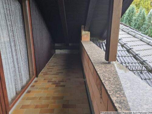 OG Balkon - 1 Zimmer Mehrfamilienhaus, Wohnhaus in Bad Emstal