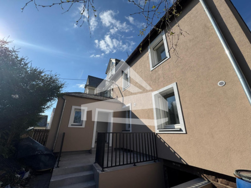 Aussenansicht Eingang.png - 7 Zimmer Mehrfamilienhaus, Wohnhaus zum Kaufen in Hetzerath