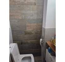 Stilvolle 4,5-Zimmer-EG-Wohnung mit gehobener Innenausstattung mit Balkon und EBK in Backnang