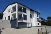 Bild 1 - 2-Zimmer-Neubau-Wohnung mit Einbauküche, Loggia und Terrasse!