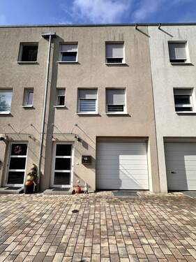 Bild 1 - Wunderschönes Reihenmittelhaus - 580.000,00 EUR Kaufpreis, ca.  145,00 m² Wohnfläche