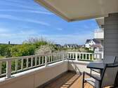 Südbalkon mit Aussicht - Strandnahe Wohnung mit großem Südbalkon