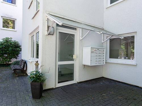 hauseingang - Etagenwohnung mit 92,00 m² in Vlotho zum Kaufen