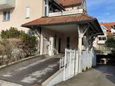 Eingang mit Carport - Etagenwohnung mit 255,00 m&sup2; in Meckenbeuren zum Kaufen