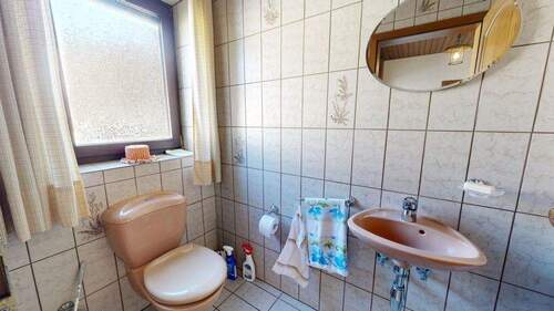 Gäste-WC Erdgeschoss - 