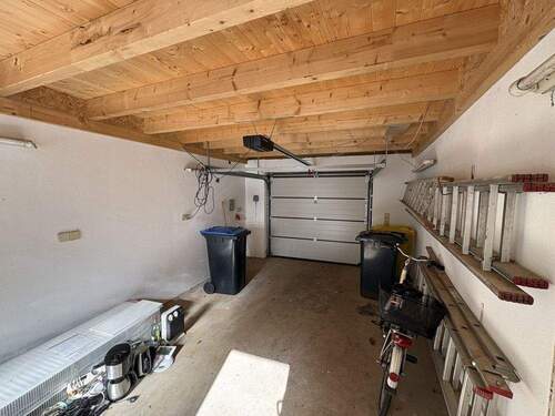 Garage - 