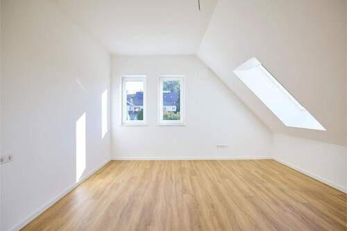 Schlafzimmer 1 - Etagenwohnung mit 111,70 m&sup2; in Krumbach zum Kaufen