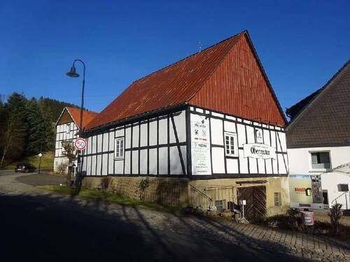 Garagengebäude - Hotel, Pension, Gasthof in Medebach