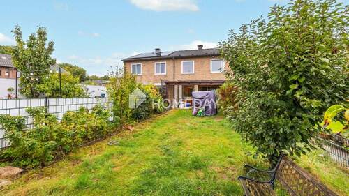 Garten 2 - Haus in Dornröschenschlaf! Reihenhaus mit Süd-Terrasse, Garten & Platz für die Familie