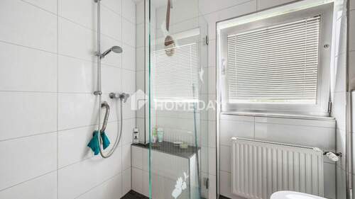1. OG Badezimmer 1 - 