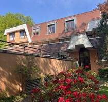 Dahlem am Finkenpark: perfekt geschnittene 3-Zimmerwohnung mit ca. 30 m² großer Sonnenterrasse und Garagen-Stellplatz - Berlin