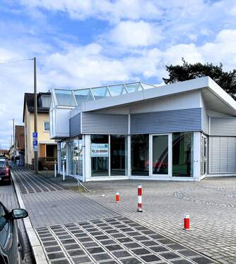 Das Objekt - Ausstellungspavillon u. 30 Stellplätze für Kfz zu vermieten