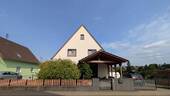 Front - Einziehen, wohlfühlen, weiterdenken - Ihr Haus mit Bauplatz