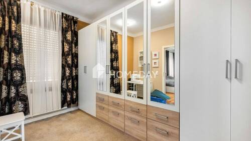 1. OG Ankleidezimmer 1 - 